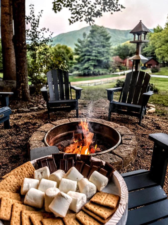 Ole Smoky Bnb - Game Room, Hot Tub, Mtn Views! Пиджен-Фордж Экстерьер фото
